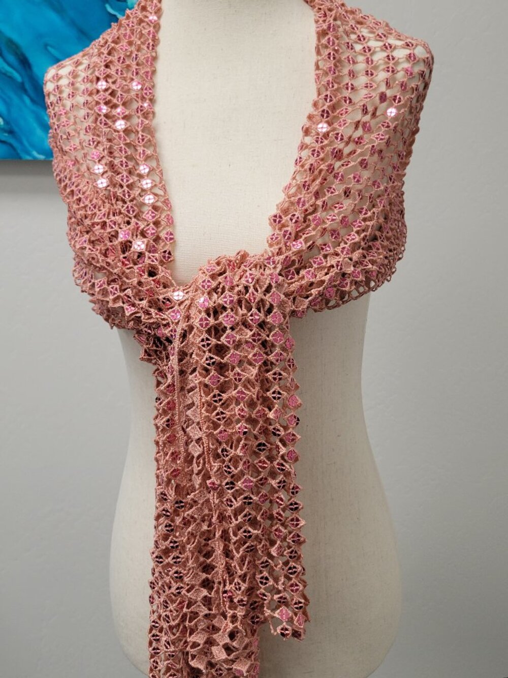 Rose shawl with sequins.